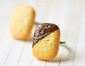Food Jewelry - Danish Cookie Ring - Chocolate OR Sugar